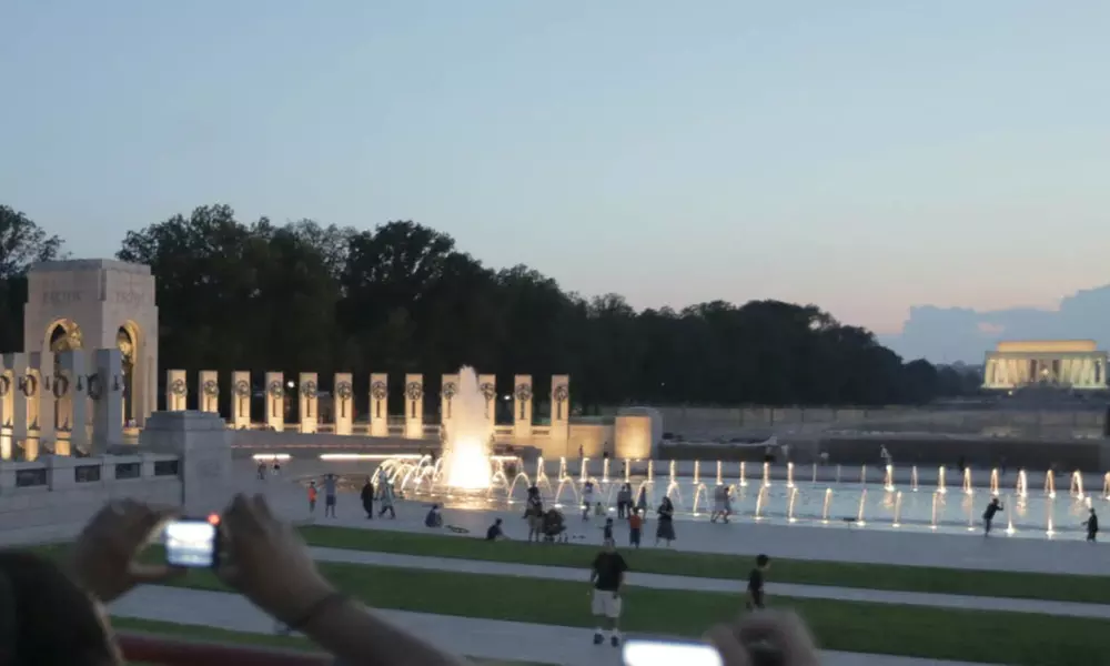 24, 48, or 72 Hour Hop-On Hop-Off Bus Tour Tickets in DC!