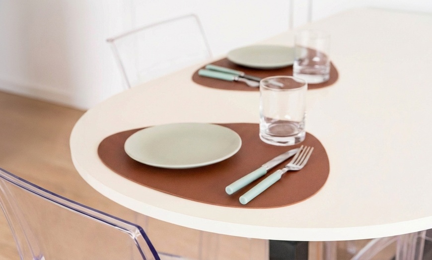 Image 8: Set di 4 tovagliette americane in similpelle