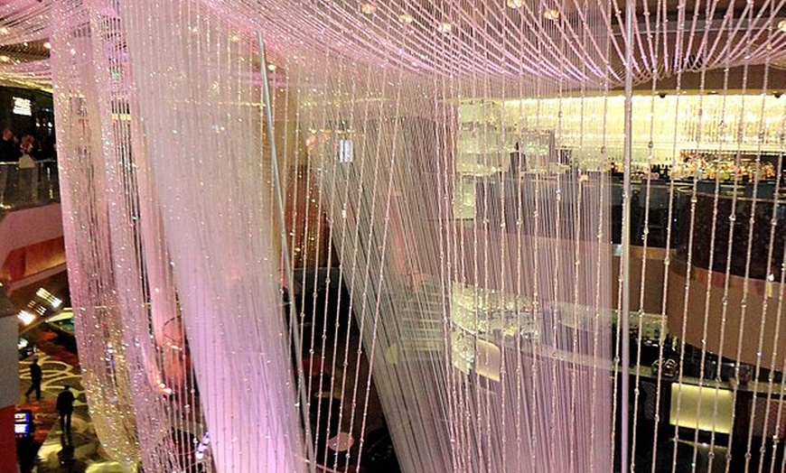 Image 4: ✈ Viva Las Vegas: The Ultimate 4-Day with Air & Hotel