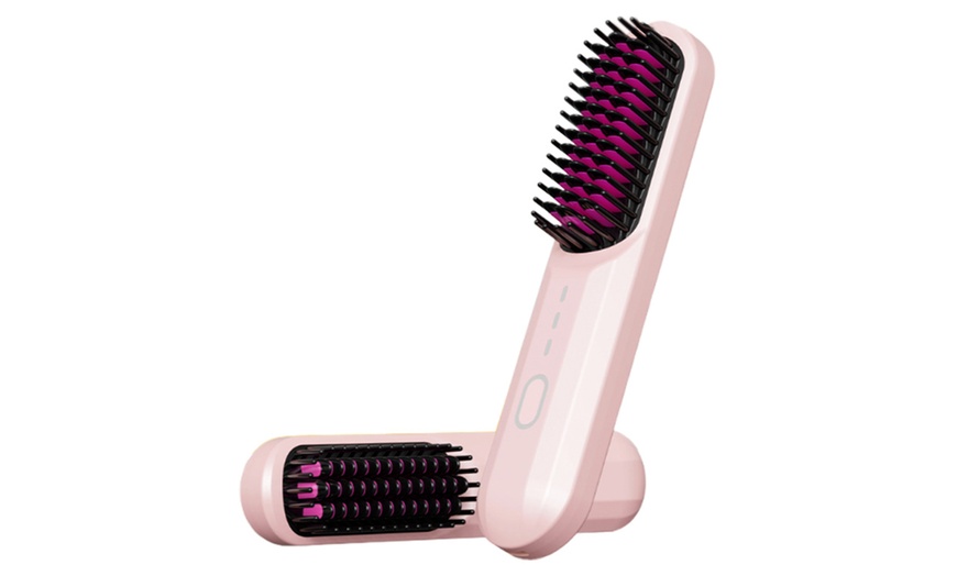 Image 7: Cordless Hair Straightener Brush
