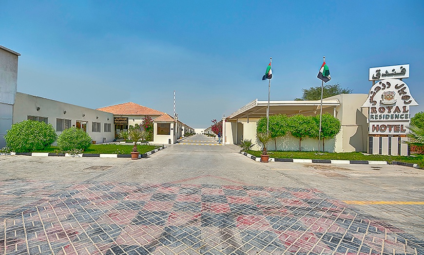 Image 1: Umm Al Quwain Villa Stay