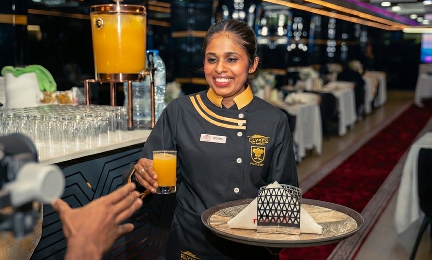 Image 18: Enjoy a Luxurious Elysee Sunset / Night Journey for One or Two 