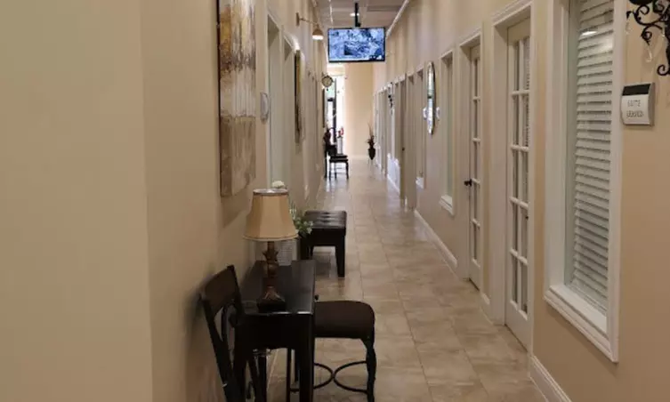 20-Minute 1, 3, or 5 Combination Cupping Sessions: (Wet, Dry & Moving)