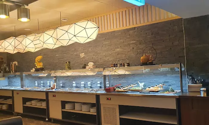 Chinesisches All-you-can-eat Mittags- oder Abendbuffet für 1-2 Pers.