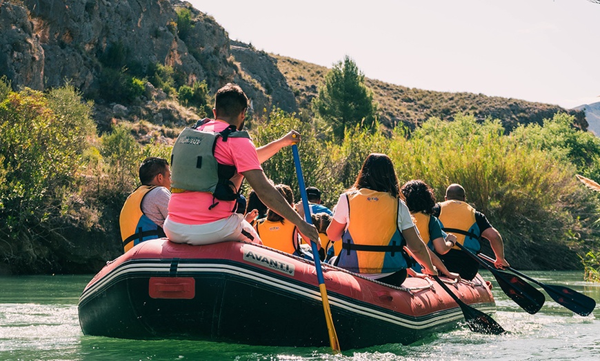 Image 3: Rafting turístico por el río Segura en el cañón de Almadenes 
