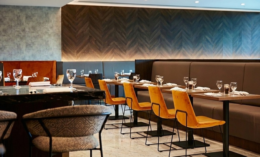 Image 5: 4* Kingston: One or Two Nights Stay 