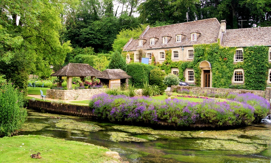 Image 11: Explore Cotswolds: All Entries, Lunch & Premium Seating Tour for All