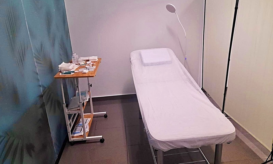 Image 8: 1, 3 o 6 sesiones de bioestimulacion o mesoterapia 