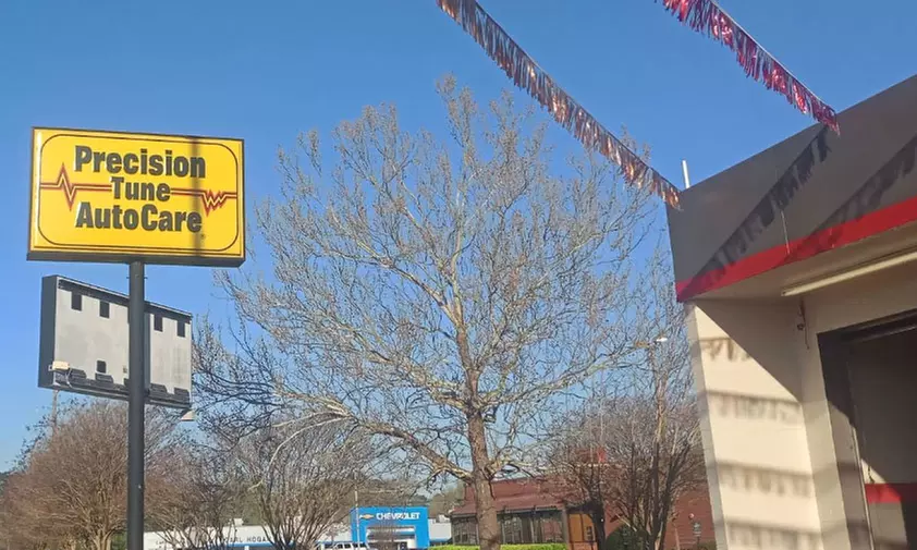 Synthetic or Full Synthetic Oil Change with Tire Rotation Included