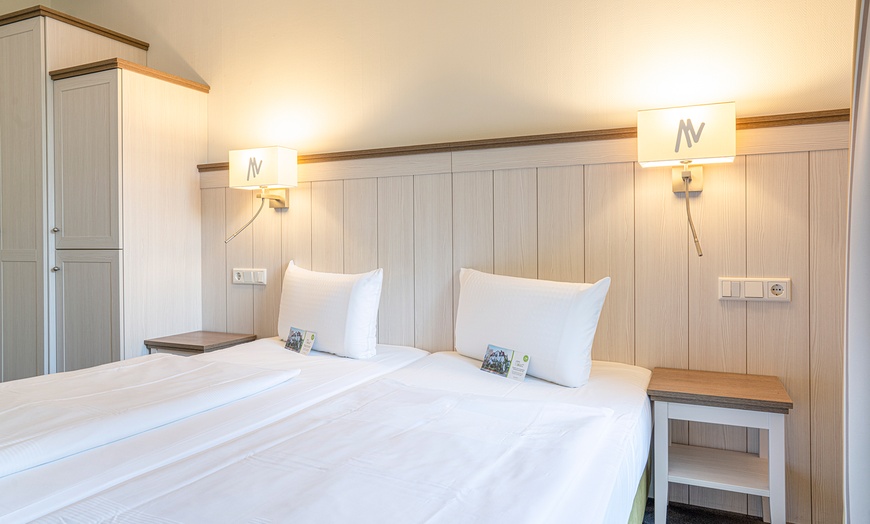 Image 4: Müritz: Superior-Doppelzimmer mit Frühstück und Spa