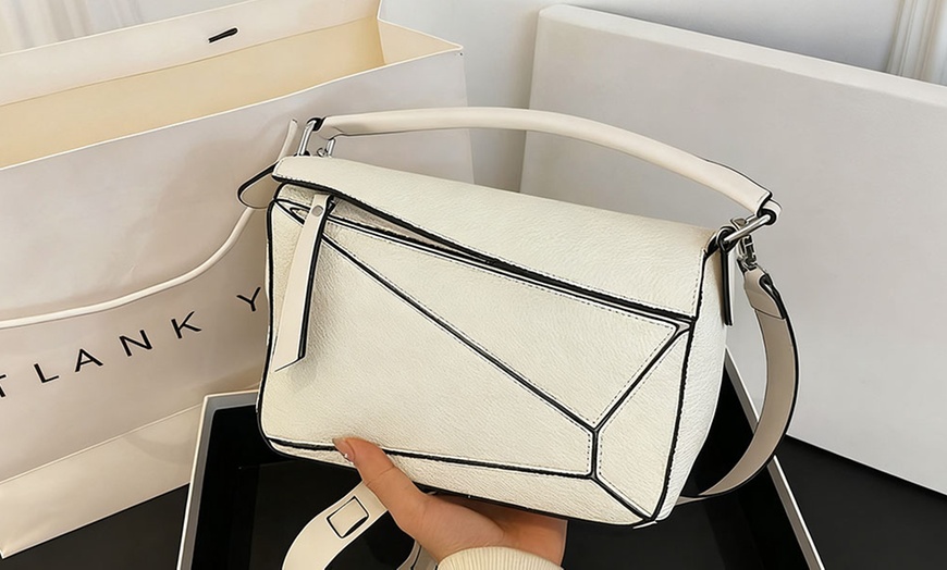 Image 5: Solid Colour Geometric Crossbody Bag