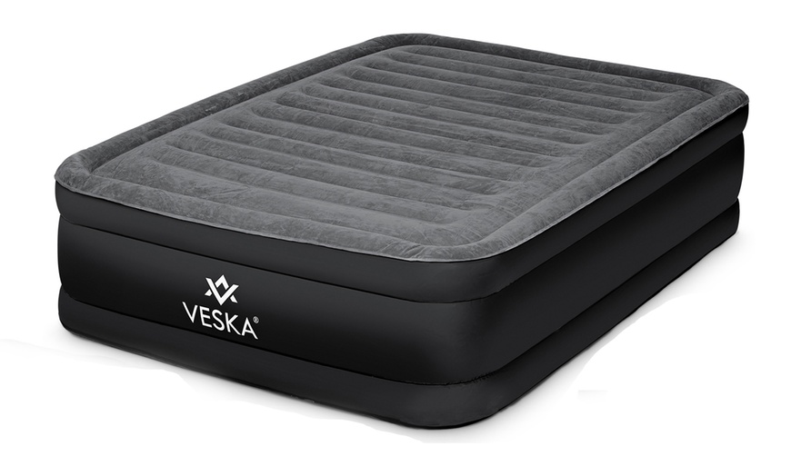 Image 4: Zelf opblazend luchtbed
