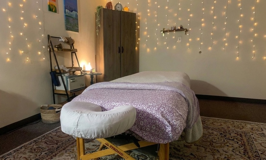 Image 2: Relax & Rejuvenate: Spa Packages with Massage, Hot Oil, Foot Treatment