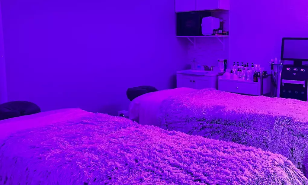 Refresh Your Mind and Body: 60 or 90 Minute Swedish Massage 