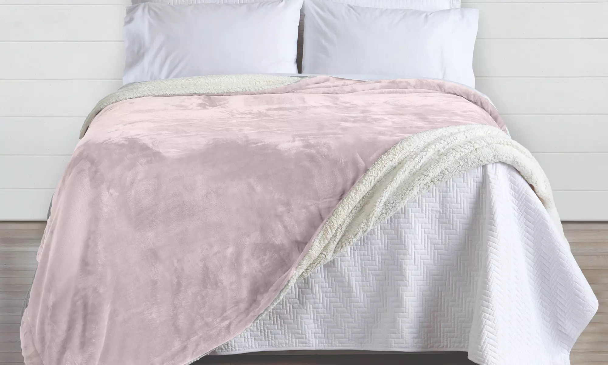 Cozy Plush Velvet & Sherpa Reversible Throw Blanket