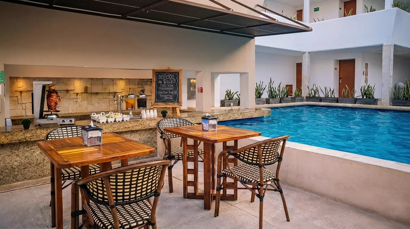 ✈ All-Incl. Paradise: 4 Nights at Flamingo Beach Resort Cancún