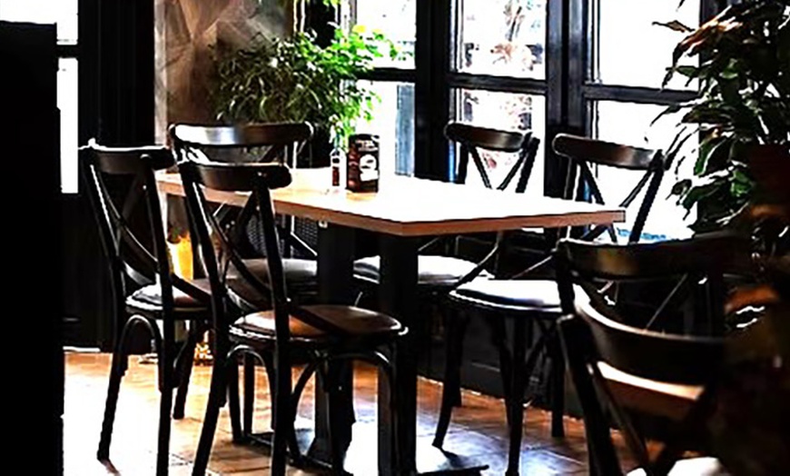 Image 8: Authentischer Genuss aus Kamerun: 3-Gänge-Menü für 2 oder 4 Personen