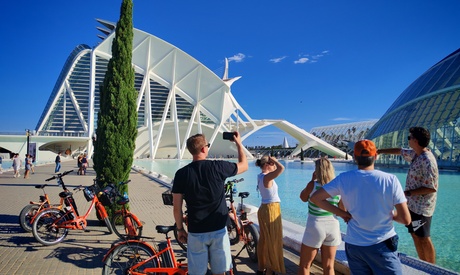 Tour Valencia en Bicicleta Top Monumentos de 2 5 horas con guía y fotos incluidas para 1 persona