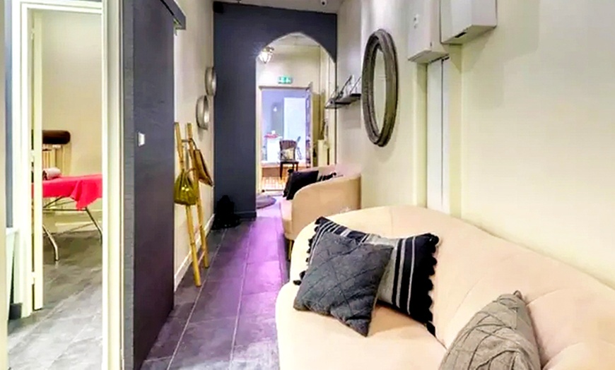 Image 2: Soins du visage avec hammam, vapeur et massage, en solo ou en duo 