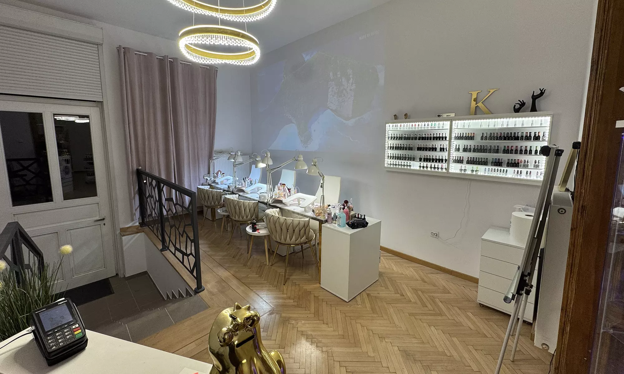 Henna i geometria brwi, lifting, laminacja lub przedłużanie rzęs