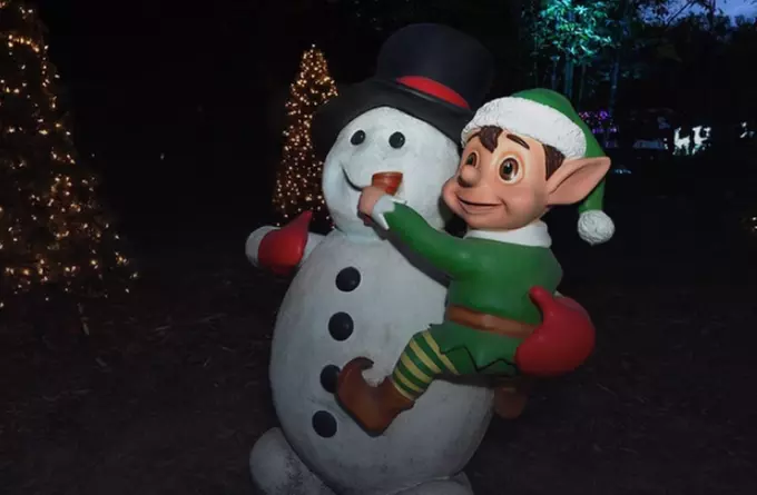 Country Christmas at HarvestMoon Fun Farm - Holiday Family Fun