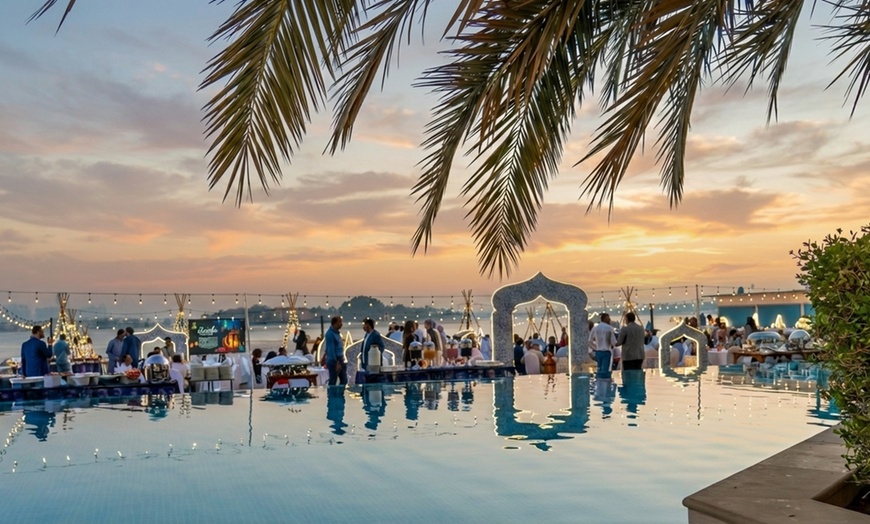 Image 7: Enjoy a 5* Beach front Iftar Buffet with Ramadan Beverages