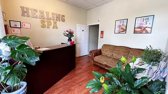 60-Minute Deluxe Massage with Hot Stones Treatment for One or Couples or 45-Minute Combo Massage (Up to 30% Off)