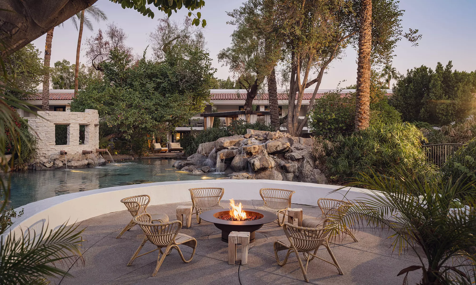 Stay at 4-star The Scott Resort & Spa in Scottsdale, AZ. Indulge in a Day by the Pool or Treat Yourself to a Spa Day!