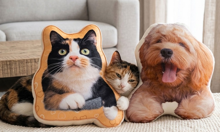 Image 9: Personalized 3D Pet Pillow - Up to 78% Off!