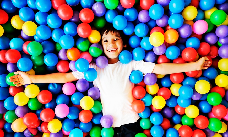 Image 1: Soft Play Entry with Drinks