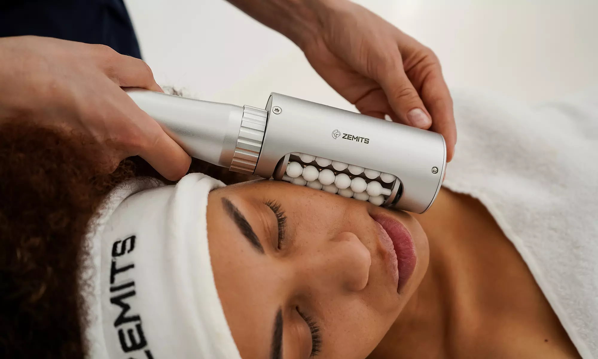 EndoLuxx Pro Therapie: Ganzkörper- oder Teilbehandlung für 1 Person