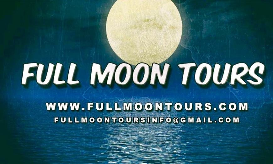 Image 4: Haunted History Pub Crawl in Savannah for Two Four or Six