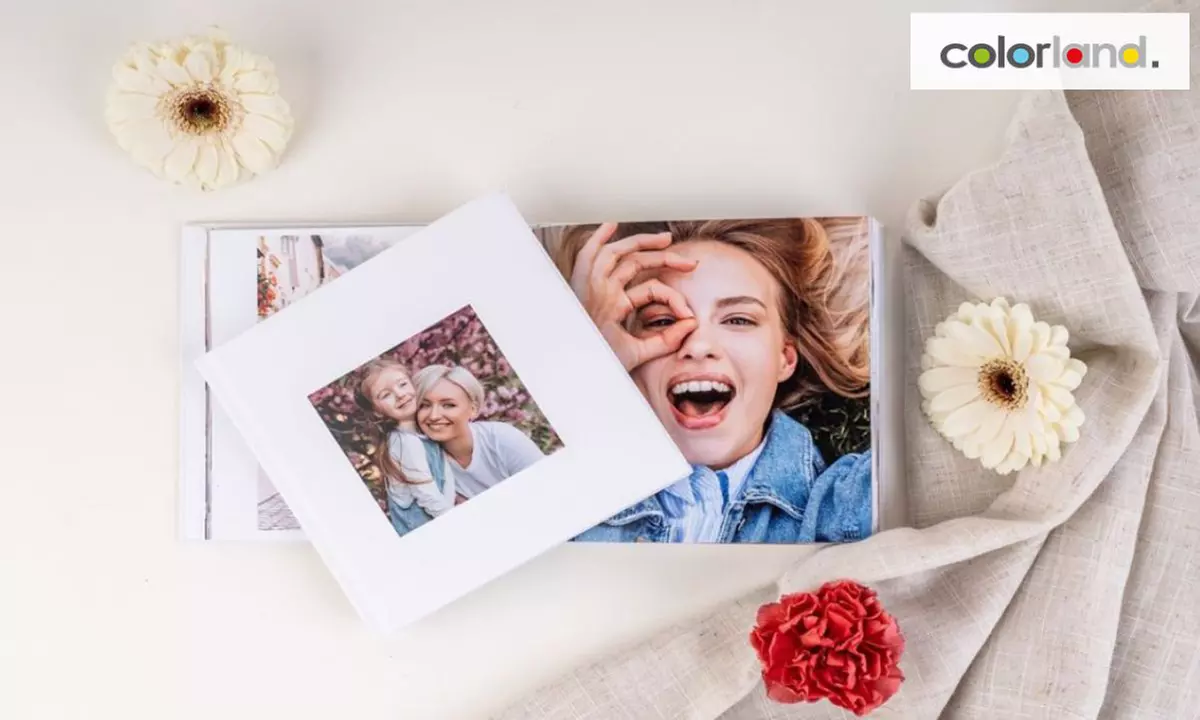 Livre photo 30 x 30 Premium, nombre de pages au choix, avec Colorland