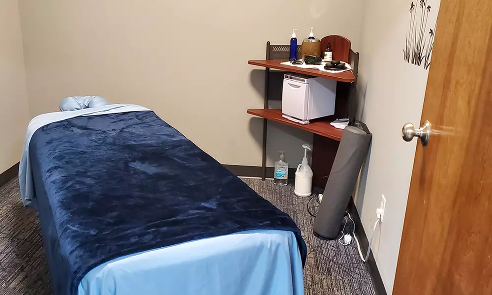 Chiropractic Exam, Treatment & Massage with Spinalator Sessions
