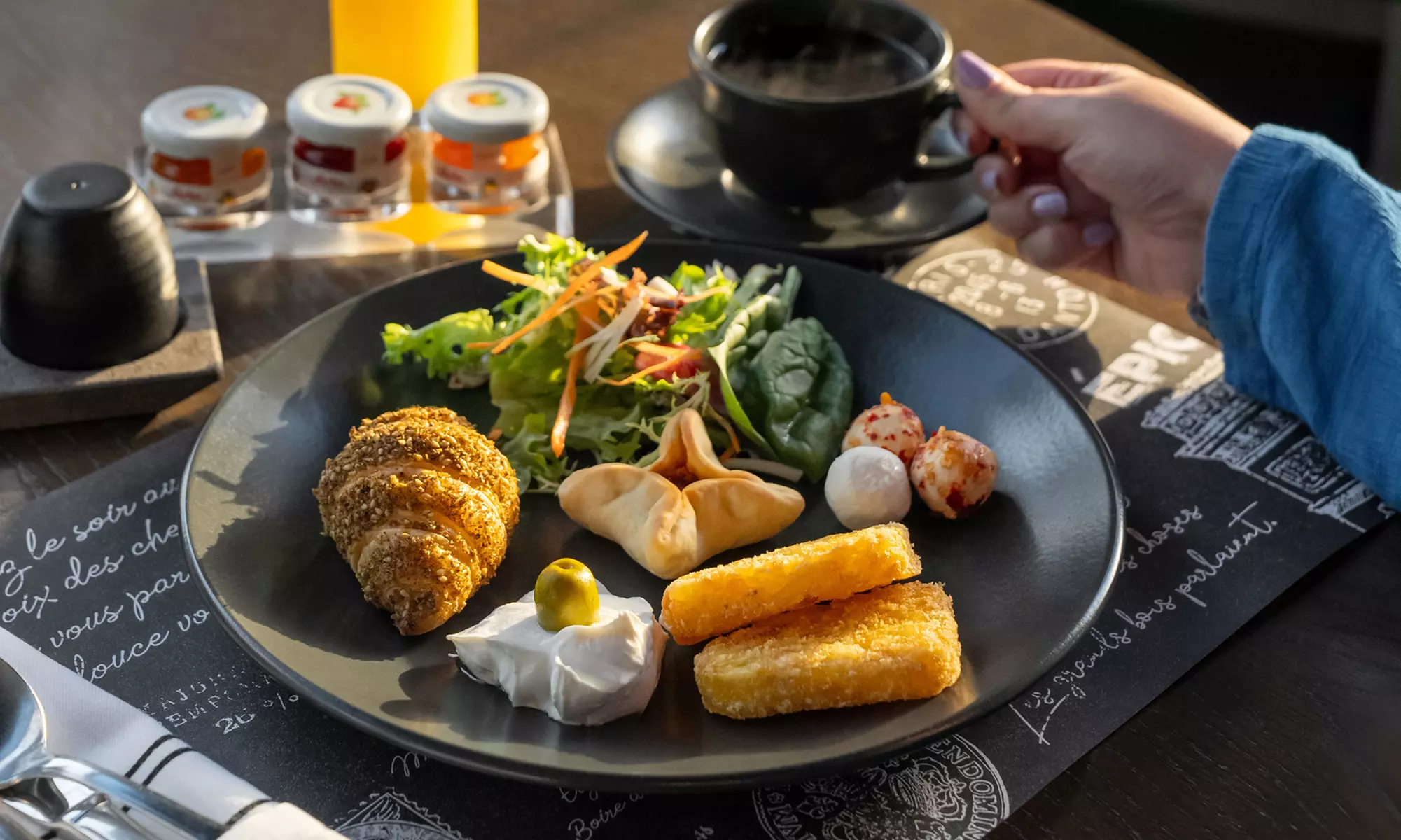 4* Breakfast Buffet For Child or Adults With Fresh Juices & Eggs