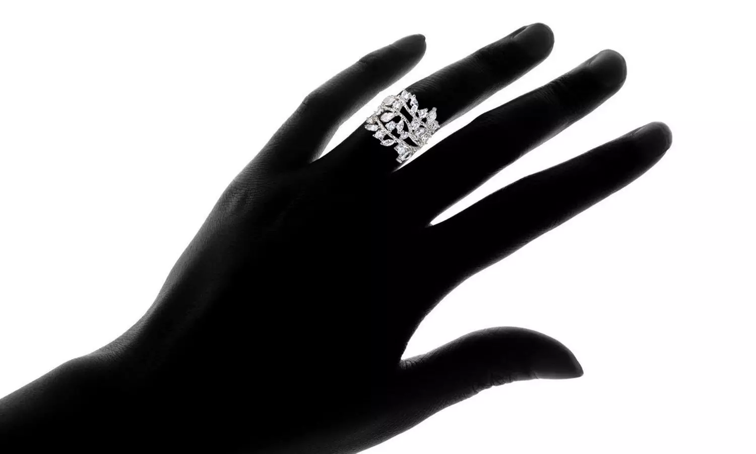 18k White Gold Leaf Ring Made With crystals from Swarovski