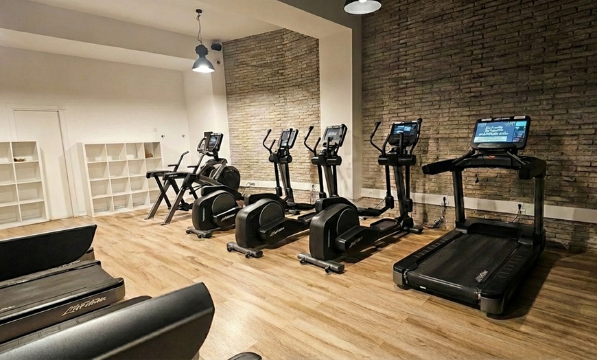 Image 3: 2, 4 o 6 sesiones de maderoterapia y masaje drenante para 1