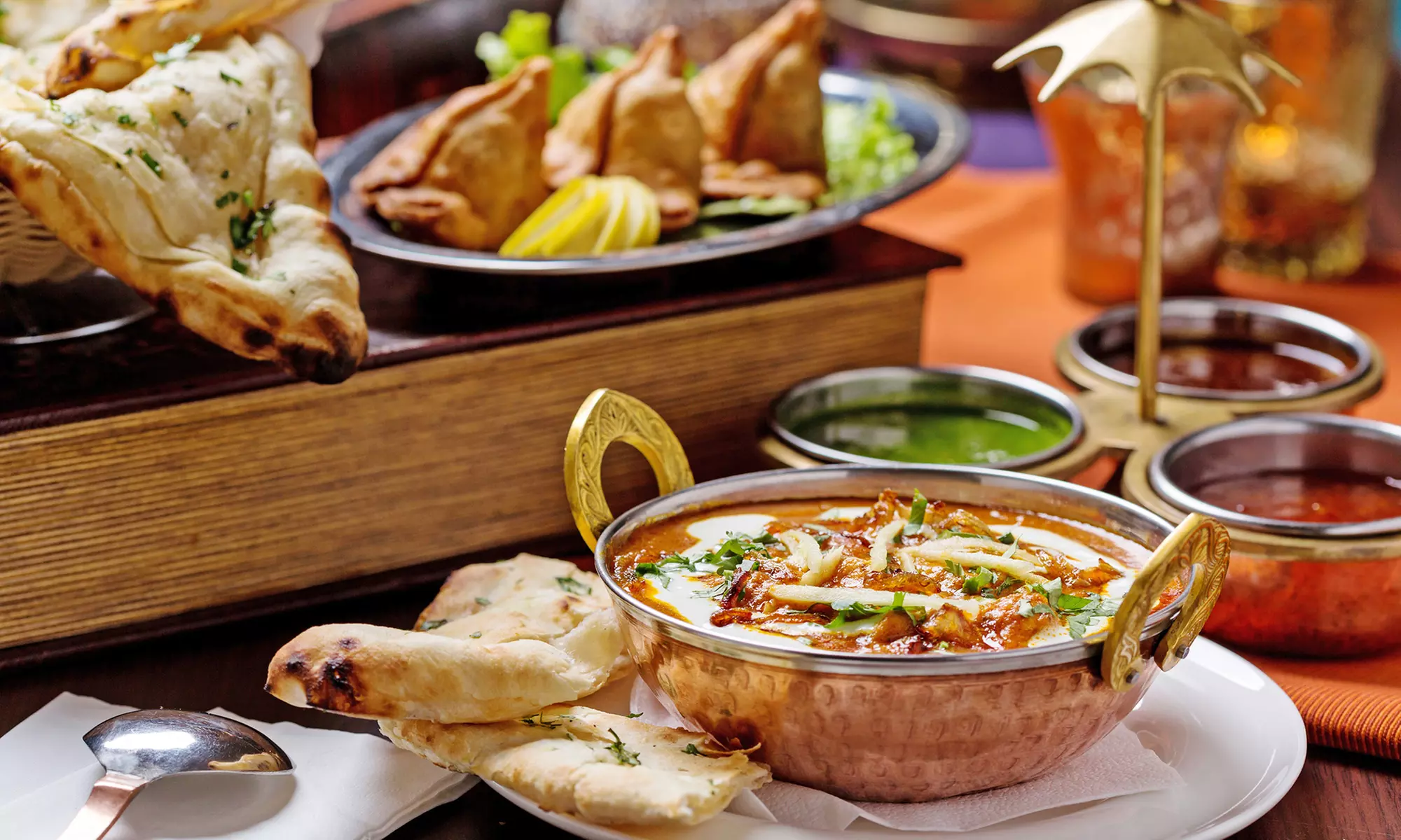 Authentisches pakistanisches 3 Gänge Menü inkl. Tee beiHol! Cow Pakistan Indian Street Food (bis zu 39% sparen) - Primary Image