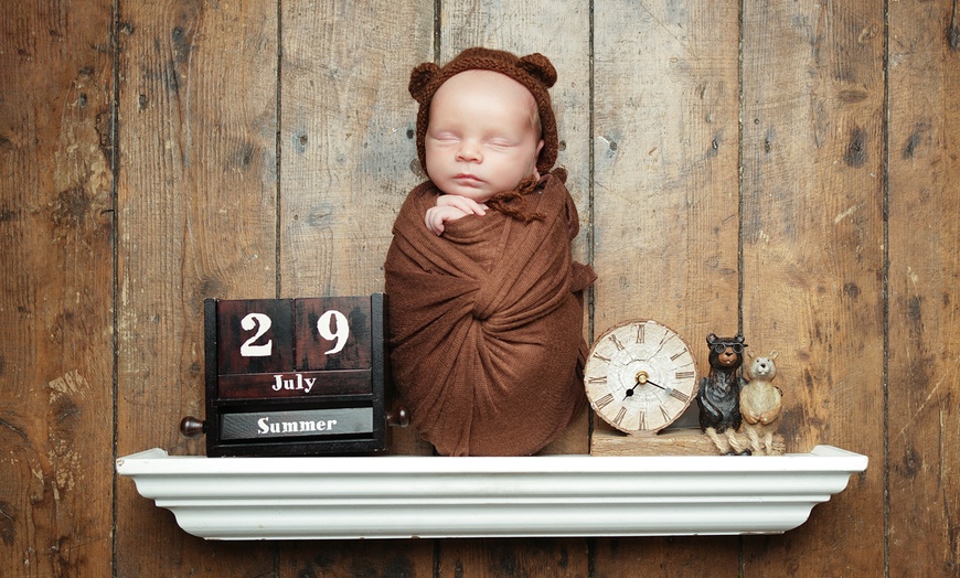 Image 5: Treasure Tiny Details: Newborn Studio Photoshoot with Prints
