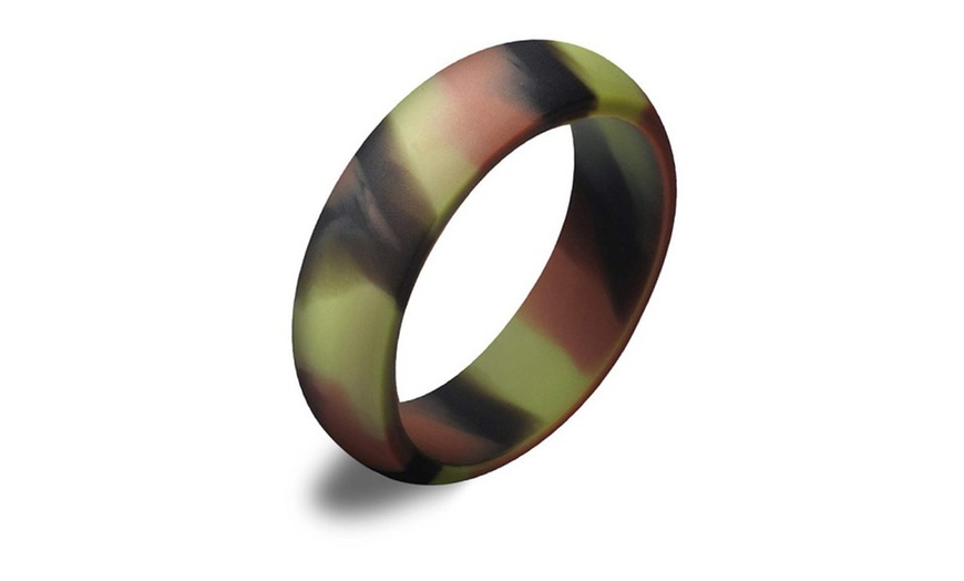 Image 5: Men's 7 Pack Silicone Rubber Wedding Ring Band Set
