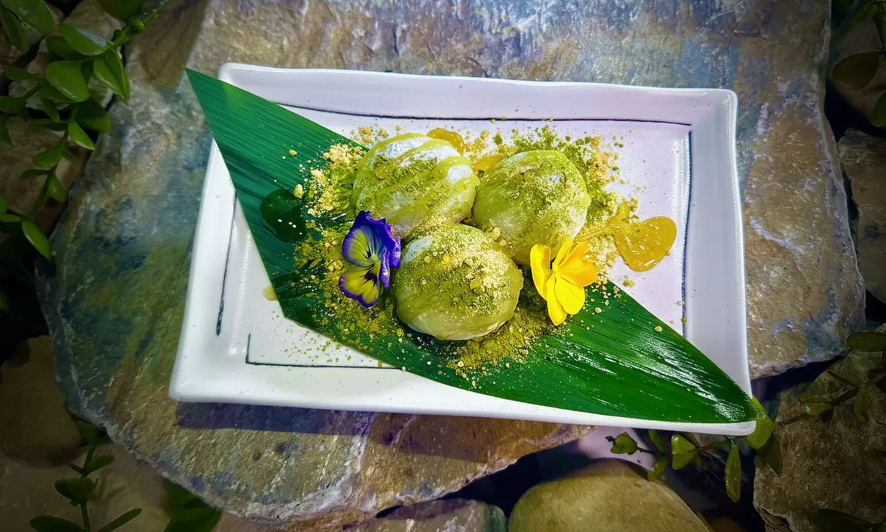 3-Course Fire & Tide Feast with Crafted Cocktails For Groups upto 10!