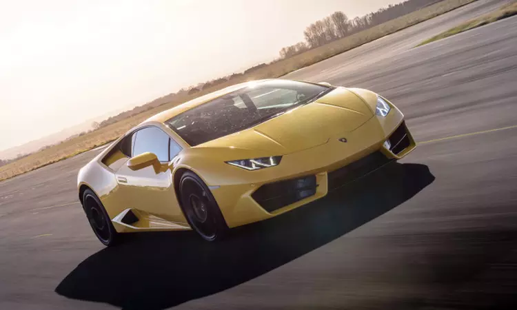 Sportscar or Supercar Driving - 3,6 or 9 Miles in 1,2 or 3 cars