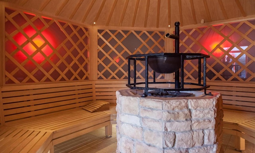 Image 12: Ungarn: 2-7 Nächte für Zwei mit Halbpension & Vulkan Therme