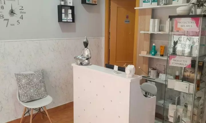 Laminado de cejas con diseño, depilación y tinte y opción a pestañas