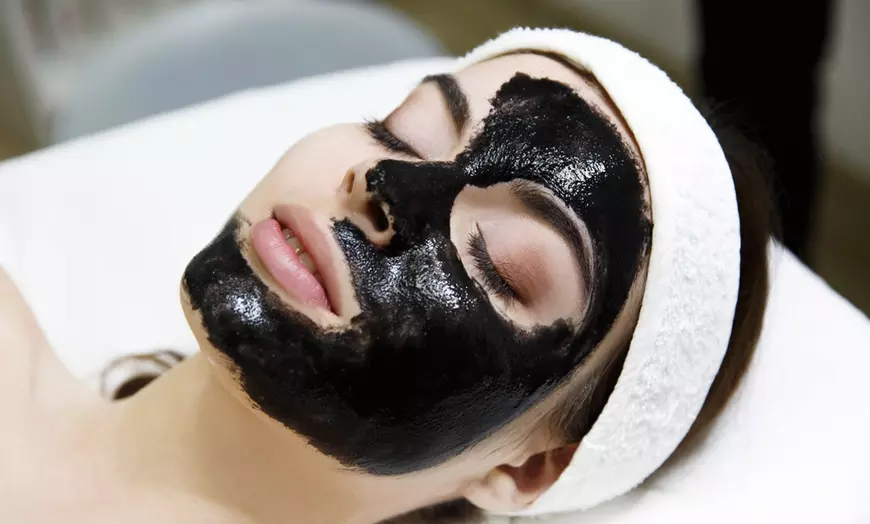 Image 1: 1 o 2 sesiones de tratamiento facial Hollywood Peel con láser para 1