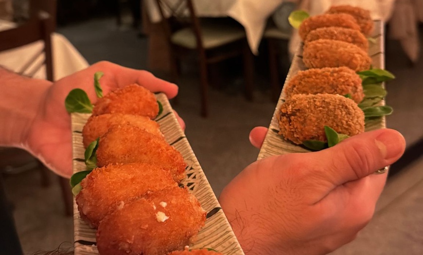 Image 7: Menú mediterráneo para 2 o 4 personas con opción prémium