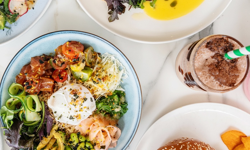 Image 2: Enjoy a Weekday Lunch for 1, 2, 4, or 8 People