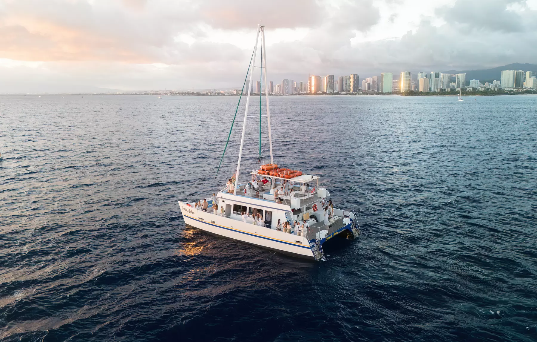 Waikiki Cruise With Stunning Views