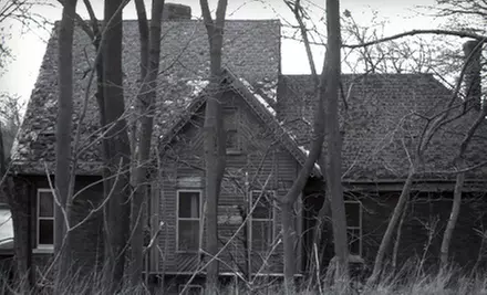 90-Minute Ghost Tour for Two or Four Adults from Niagara Ghost Walks (Up to 58% Off) - Primary Image