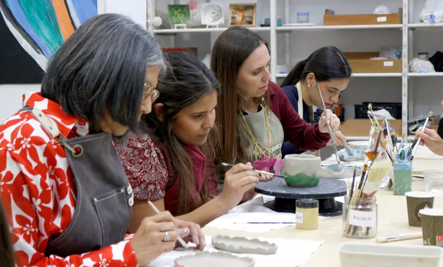 Image 16: Taller creativo de cerámica a elegir con bebida para 1, 2 o 4 personas